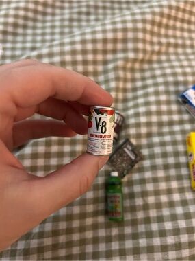 miniverse make it mini real brands V8 retro Vegetable Juice Mini Can